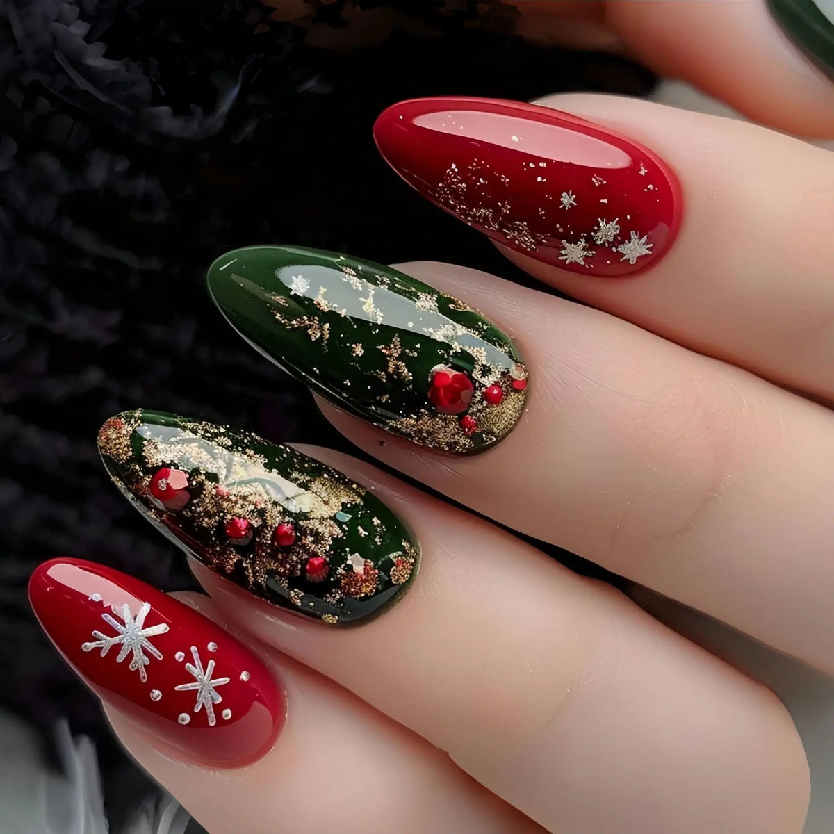 Festive Holiday Nail Art Set